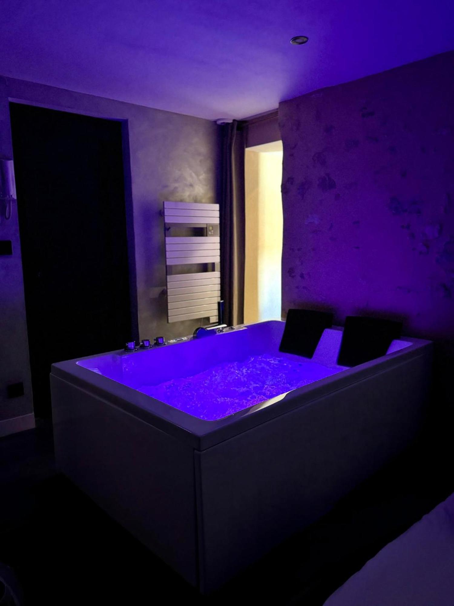 Love Queen Spa Detente Blois Exteriér fotografie