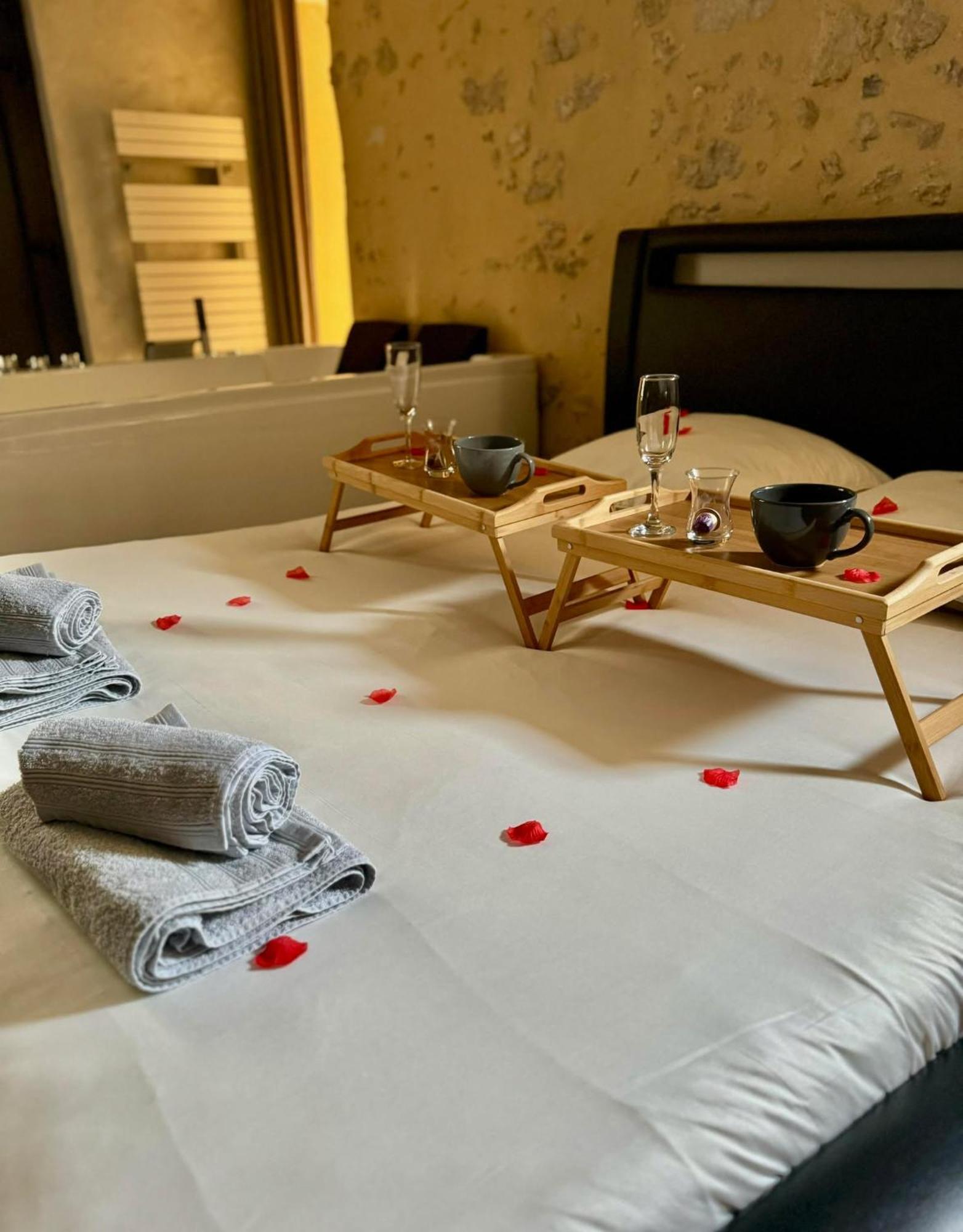 Love Queen Spa Detente Blois Exteriér fotografie